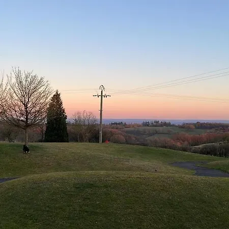 Holiday home Lywoigne *
